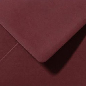 Briefumschlag Dunkelrot